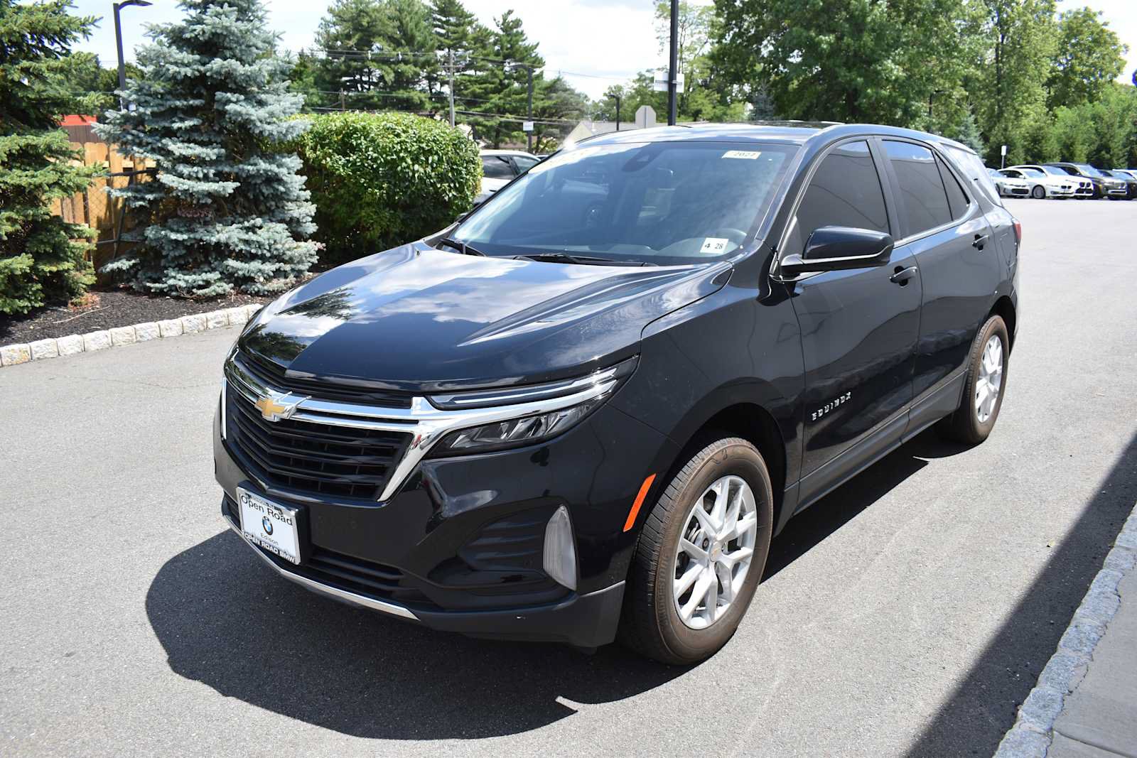 Used 2023 Chevrolet Equinox LT AWD/4WD image 3