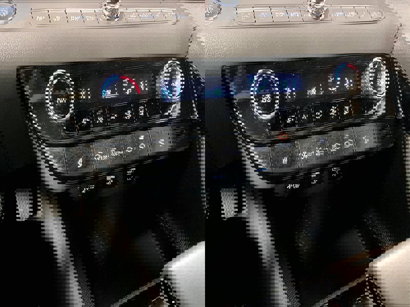 Used 2023 Hyundai Elantra SEL w/ Convenience Package image 25