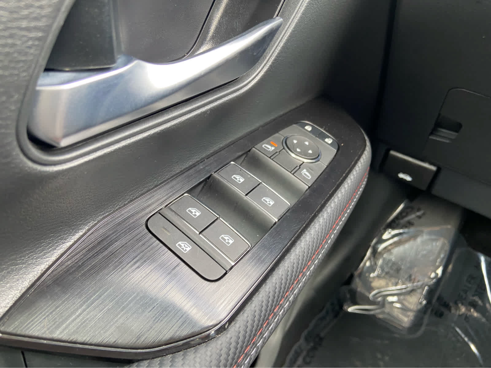Used 2026 Nissan Kicks SR FWD image 22