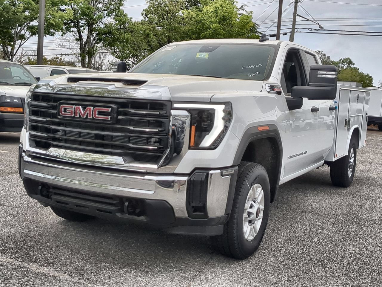 New 2025 GMC Sierra 2500 Pro w/ Convenience Package AWD/4WD image 4