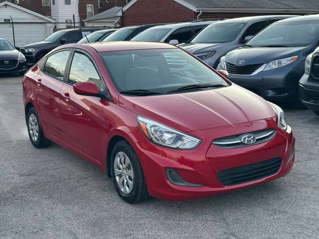 Used 2015 Hyundai Accent GLS image 1