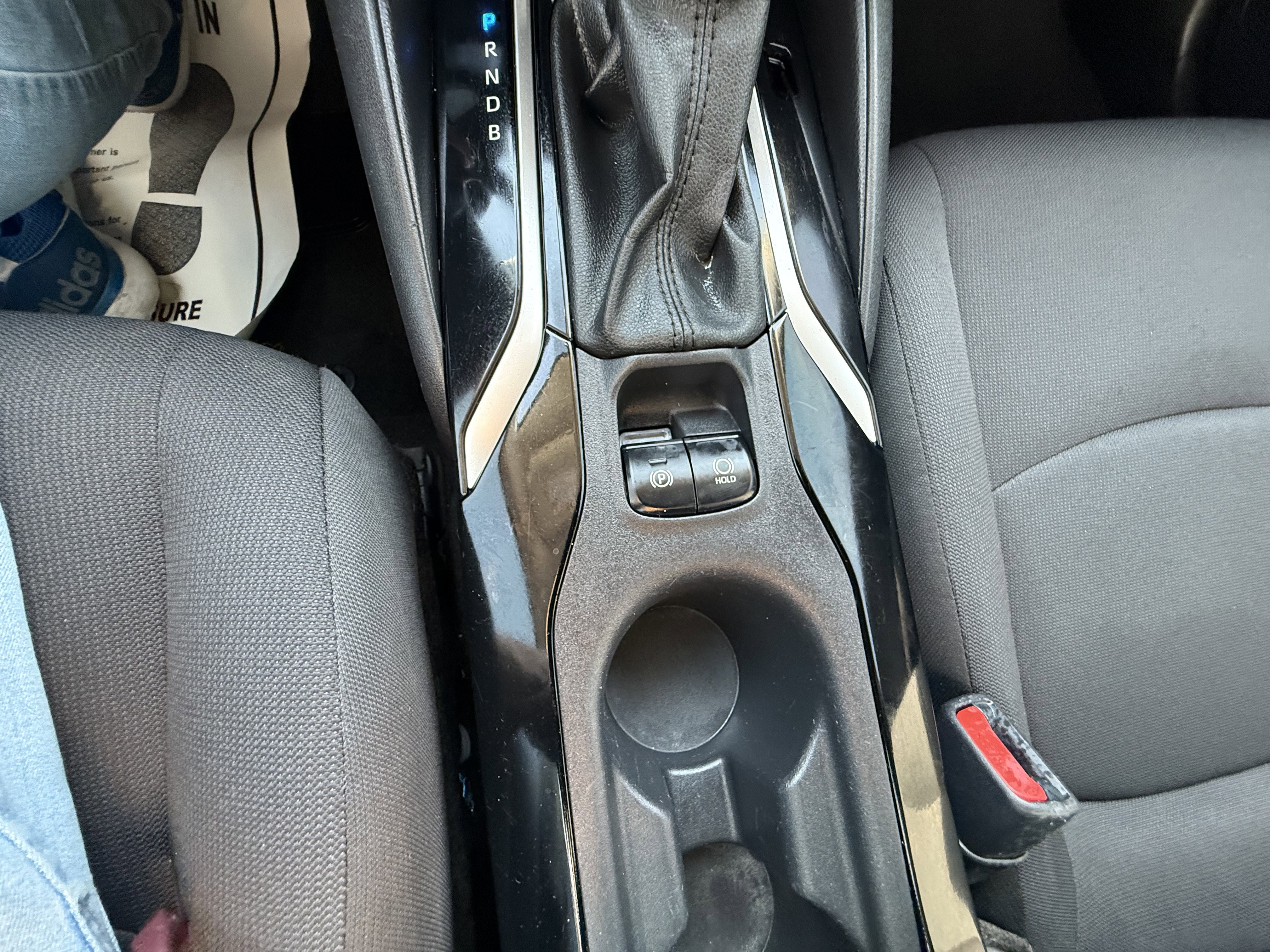 Used 2022 Toyota Corolla LE FWD image 18