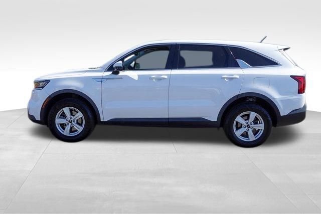 Used 2022 Kia Sorento LX image 7