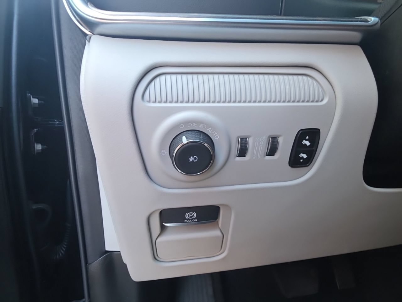 Used 2022 Jeep Grand Wagoneer Series II w/ Convenience Group III AWD/4WD image 40