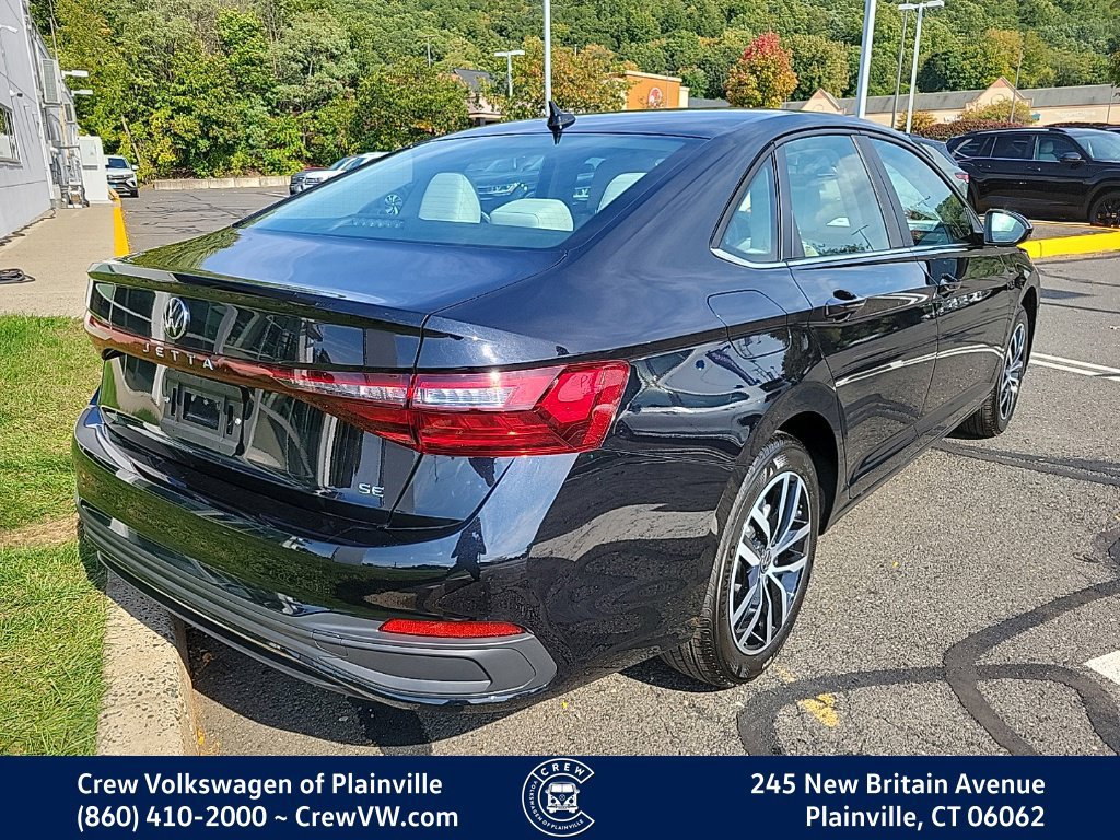 New 2027 Volkswagen Jetta SE FWD image 3