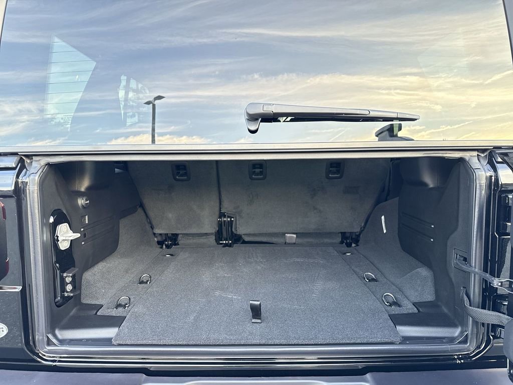 New 2025 Jeep Wrangler Sport S image 30