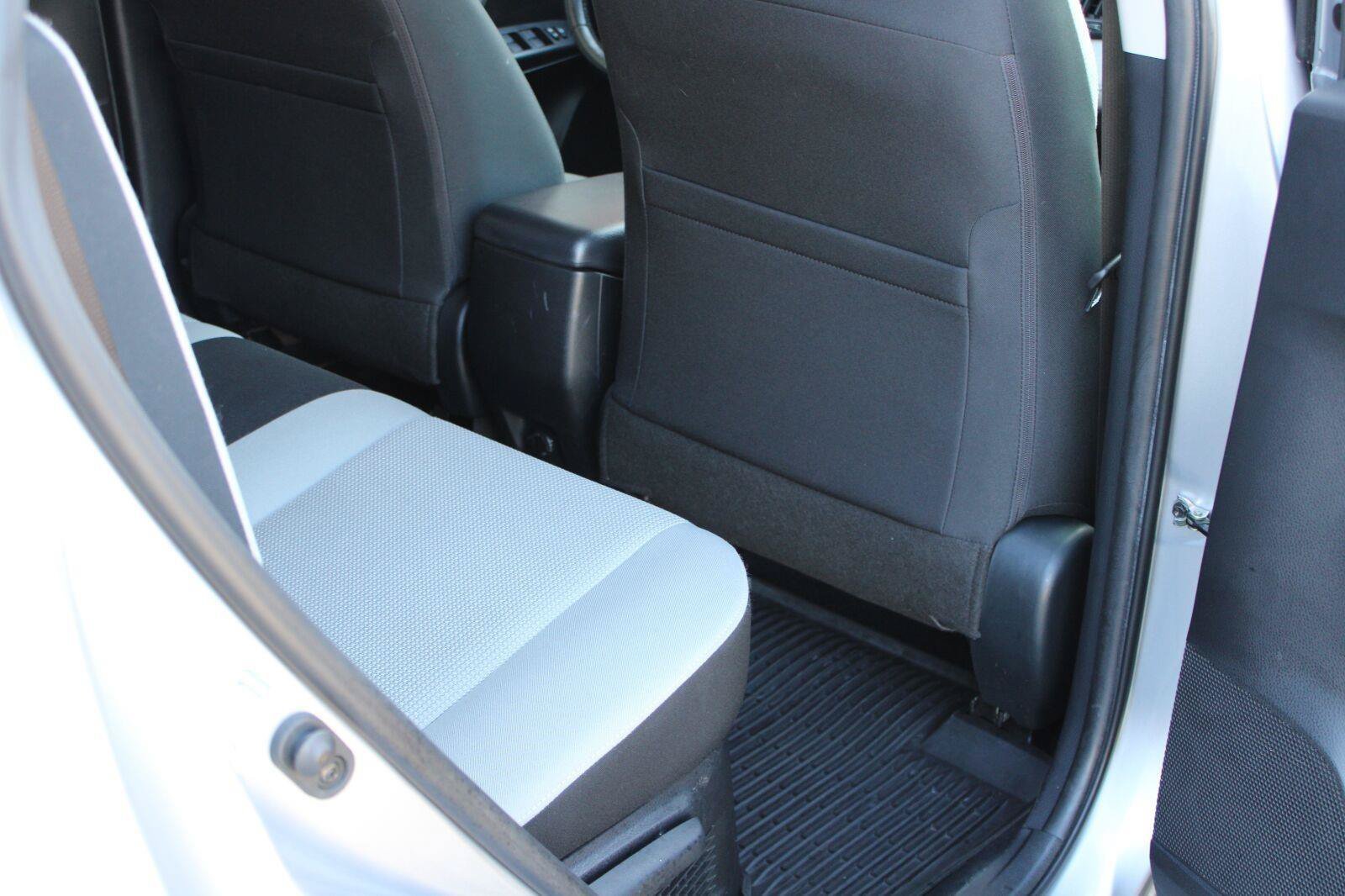 Used 2018 Toyota RAV4 XLE AWD/4WD image 42
