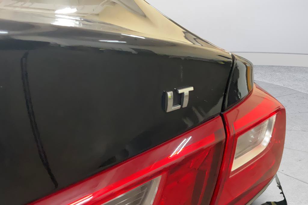 Certified 2017 Chevrolet Malibu LT FWD image 27