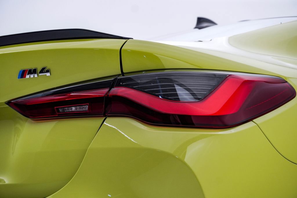 Used 2021 BMW M4 Coupe w/ Executive Package RWD image 13