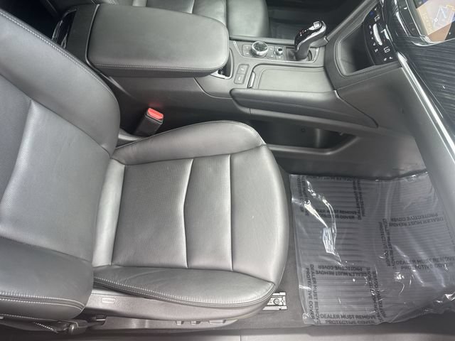 Certified 2024 Cadillac XT6 Premium Luxury AWD/4WD image 32