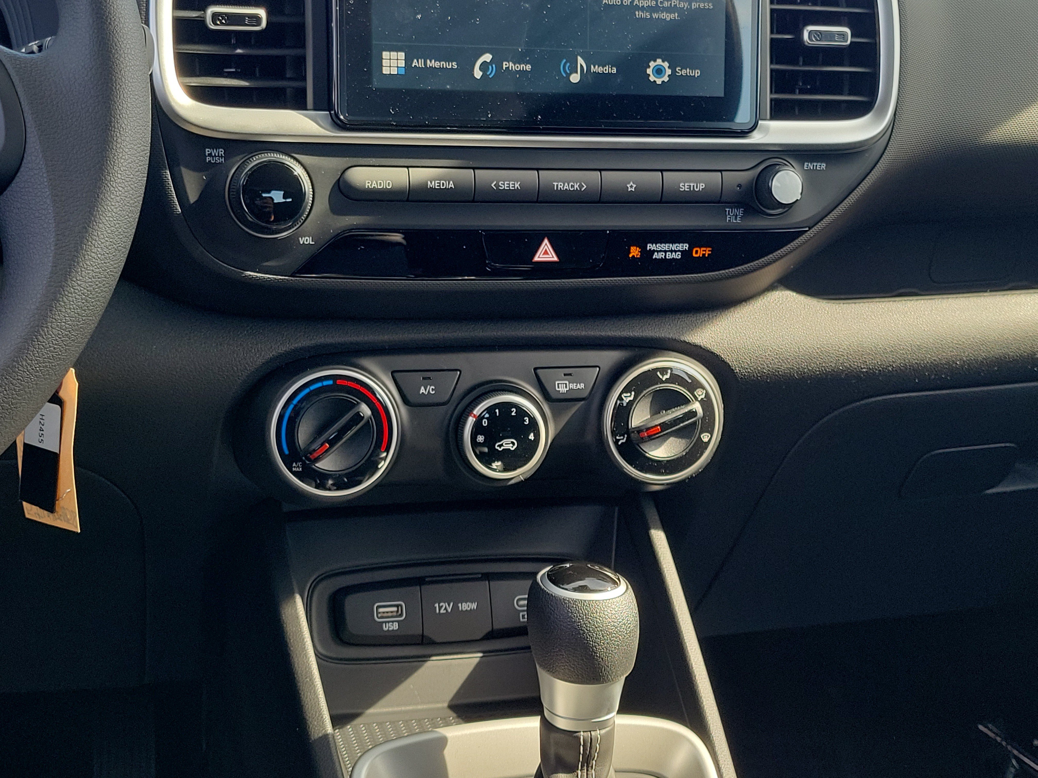 New 2026 Hyundai Venue SE FWD image 11