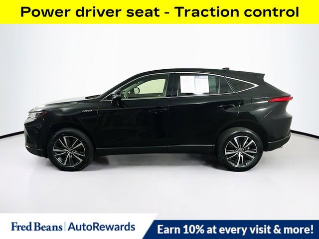 Used 2021 Toyota Venza LE image 4