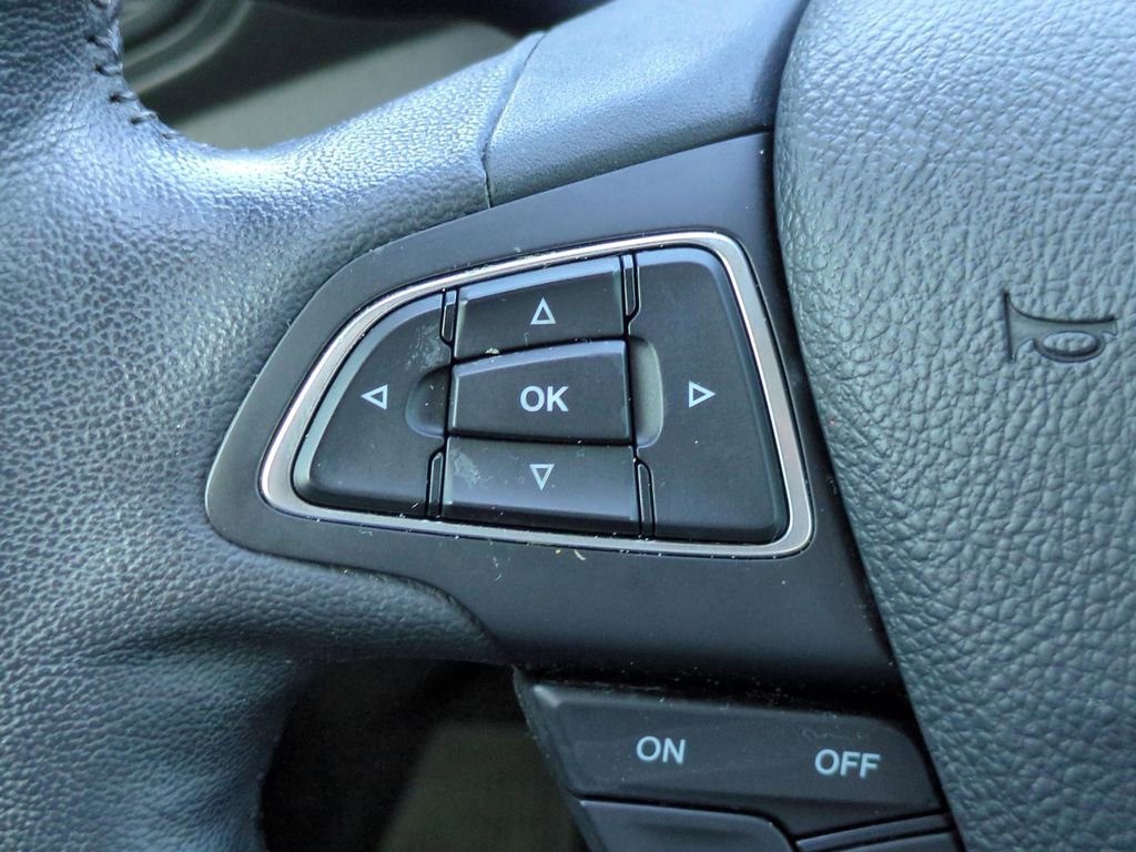 Used 2019 Ford Escape SEL image 23