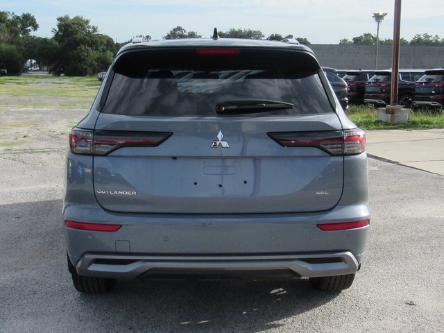New 2025 Mitsubishi Outlander SEL image 4