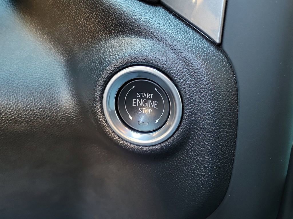 Used 2025 Chevrolet Silverado 2500 Custom w/ Custom Value Package image 16