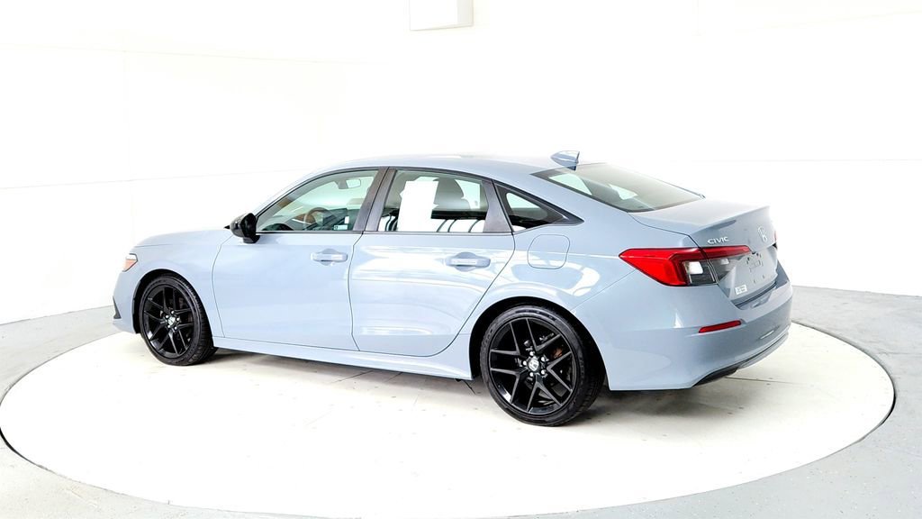Used 2023 Honda Civic Sport image 4