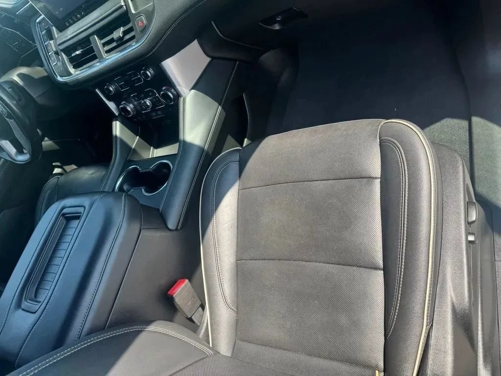 Used 2021 GMC Yukon SLT w/ SLT Premium Package AWD/4WD image 15