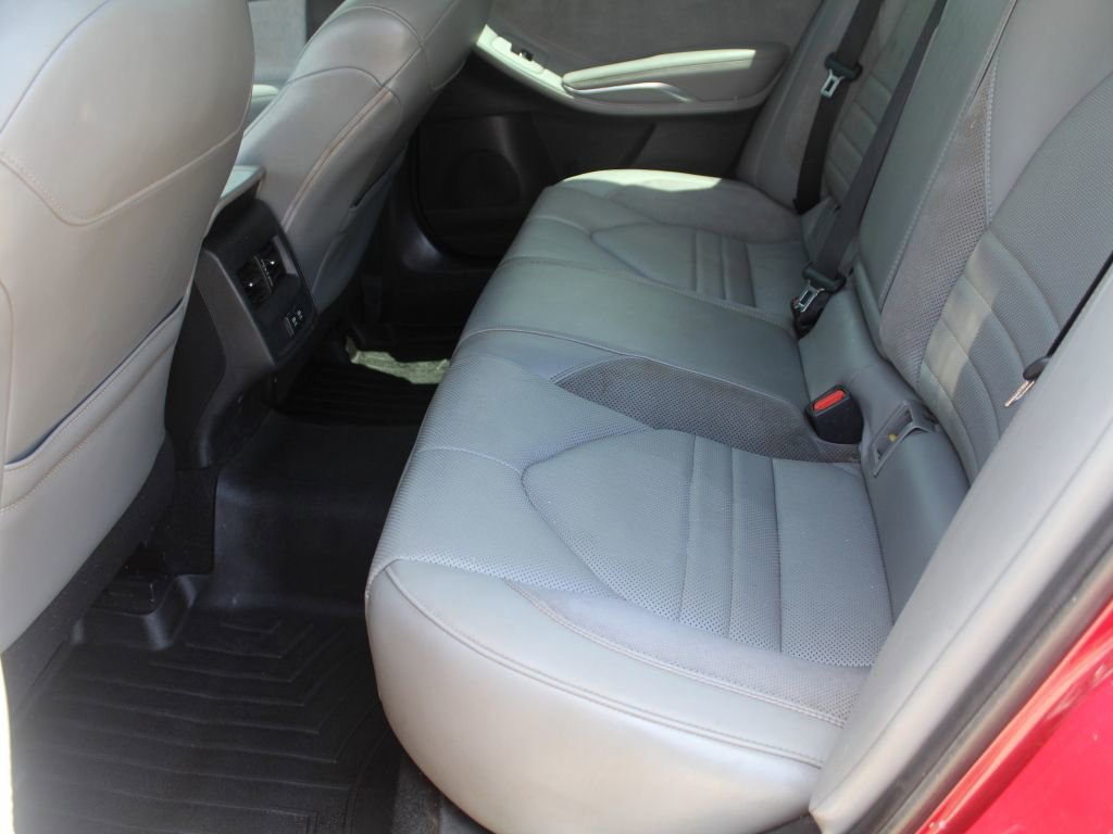Used 2019 Toyota Avalon XSE FWD image 11