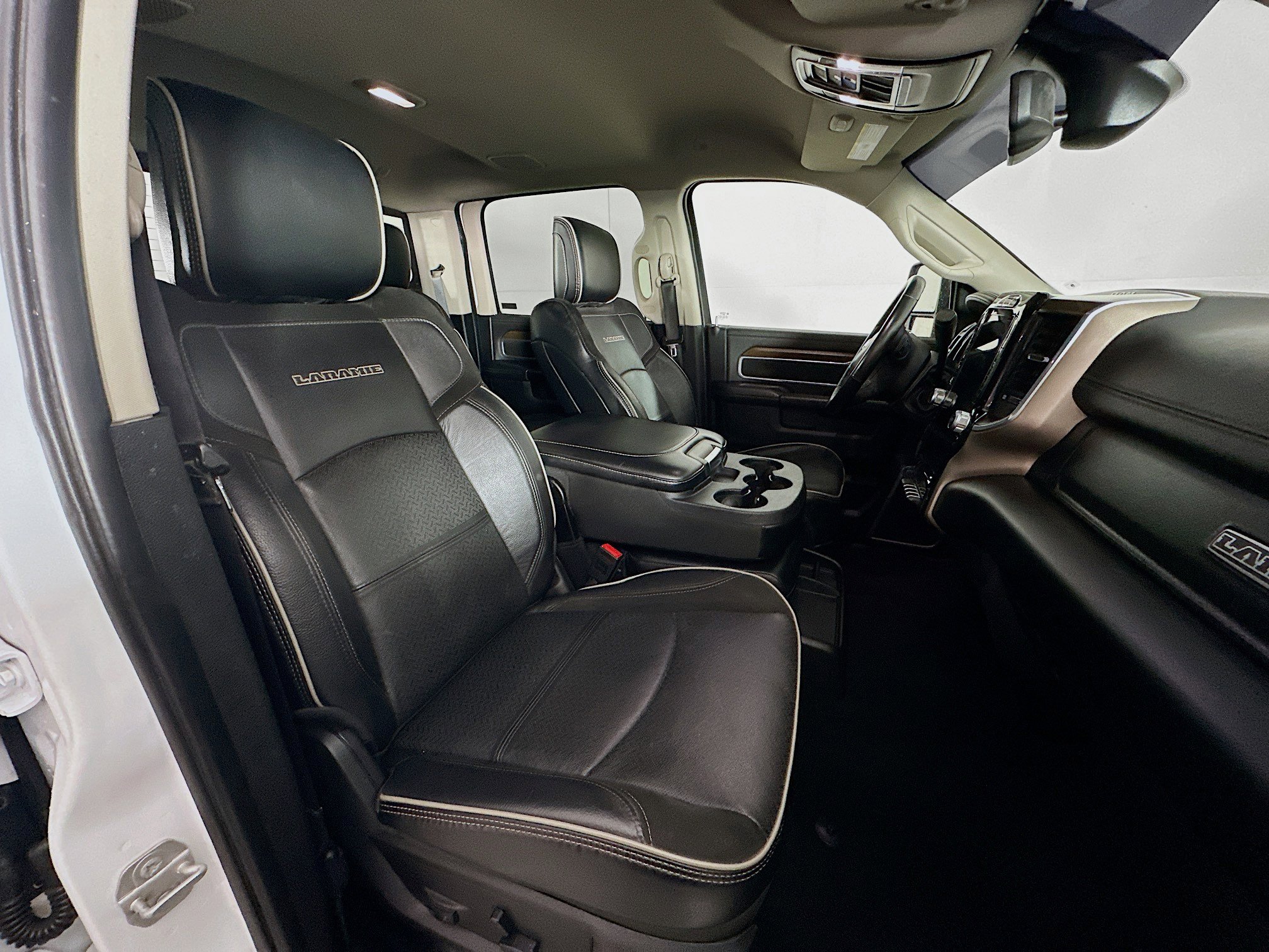 Used 2024 RAM 2500 Laramie image 30