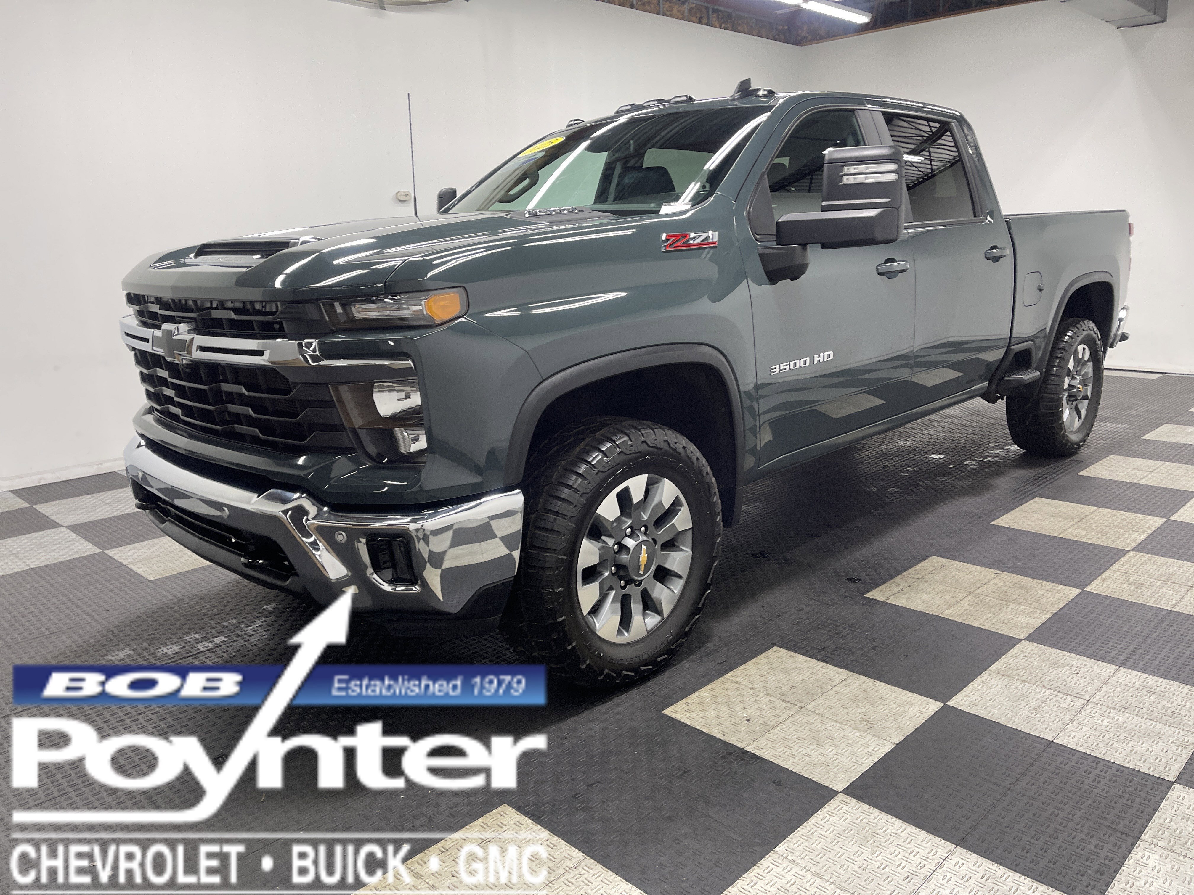 Used 2025 Chevrolet Silverado 3500 LT w/ Safety Package