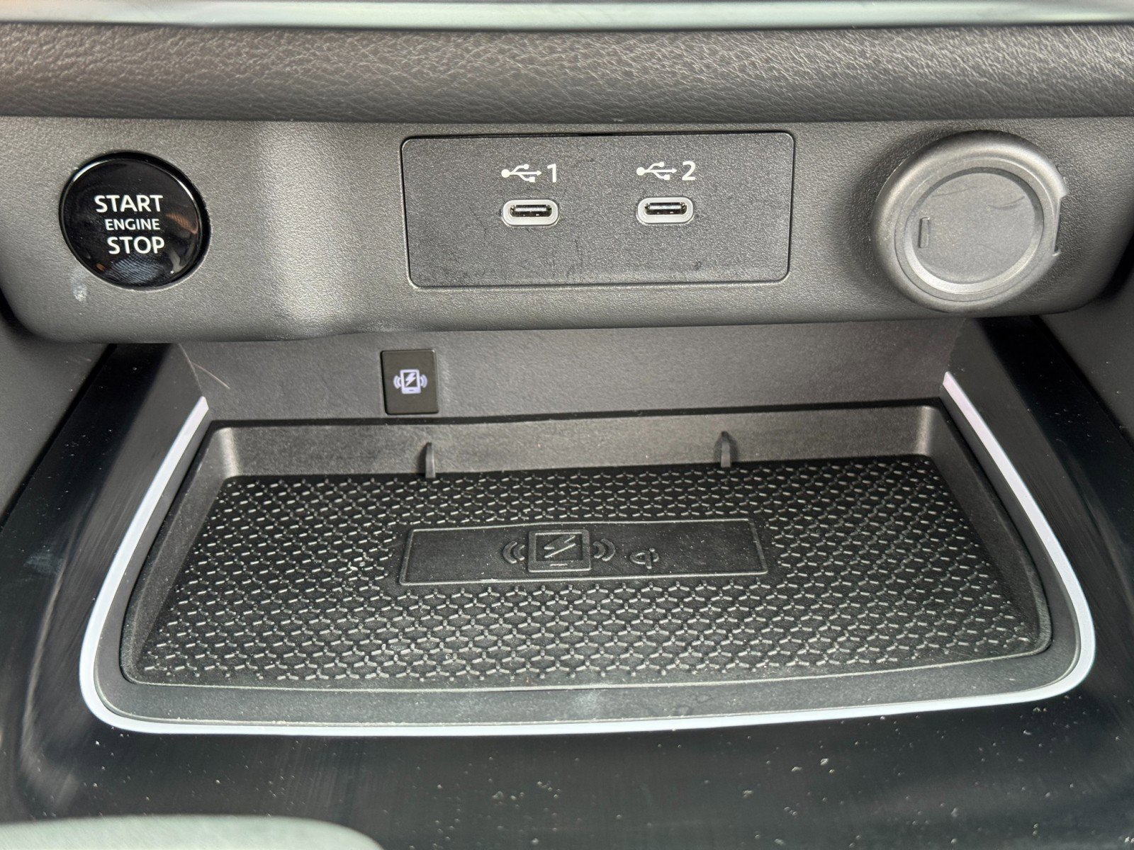 Used 2024 Nissan Rogue SL FWD image 26