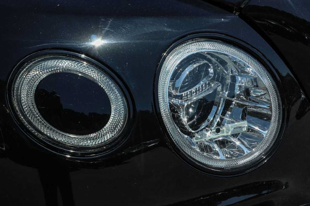 Used 2020 Bentley Bentayga AWD/4WD image 9