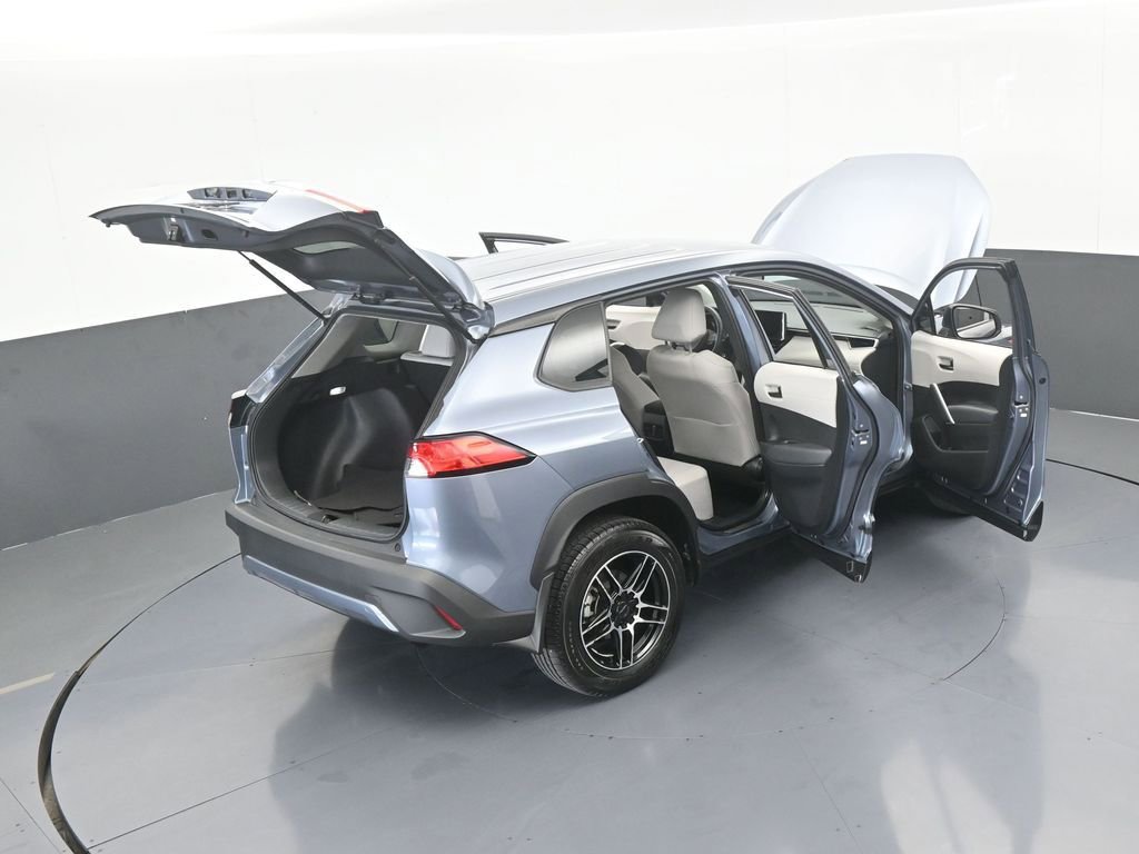 Used 2023 Toyota Corolla Cross L image 66