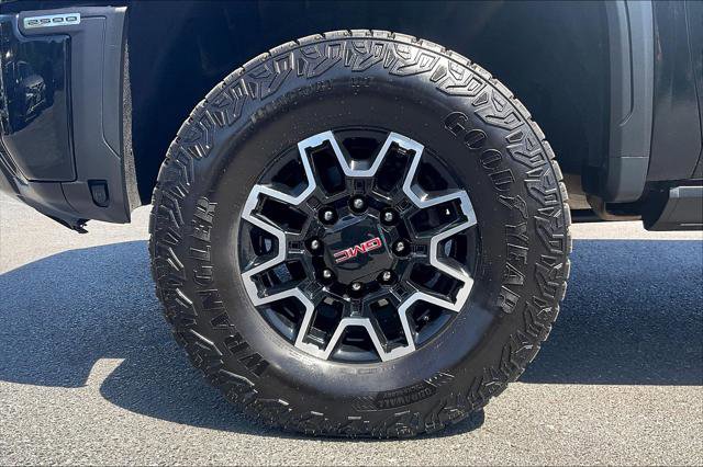 Used 2024 GMC Sierra 2500 AT4X image 31