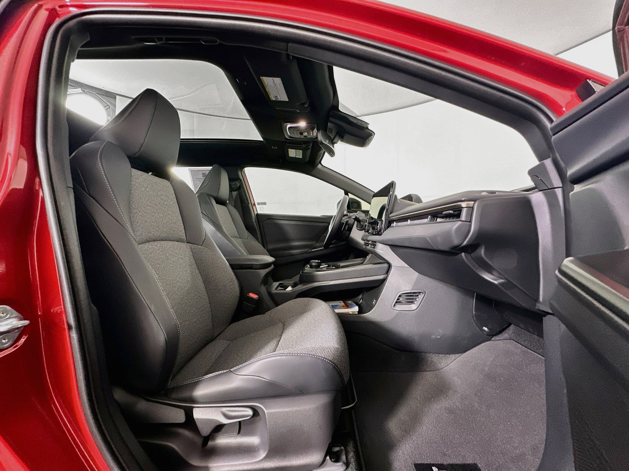 Used 2026 Toyota bZ FWD image 34
