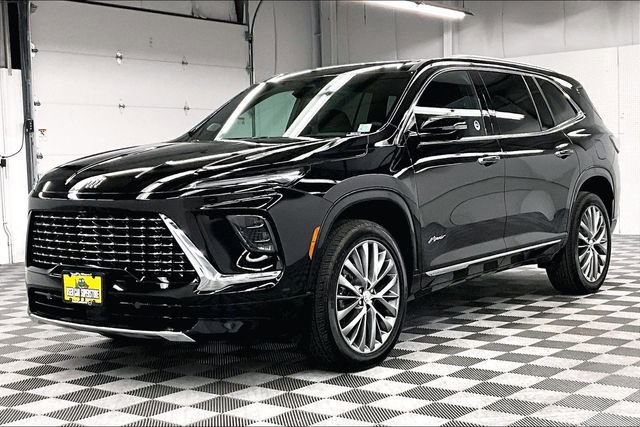 Used 2025 Buick Enclave Avenir w/ Trailering Package, 5000 lbs. AWD/4WD image 11