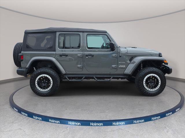 Used 2018 Jeep Wrangler Unlimited Sahara AWD/4WD image 5