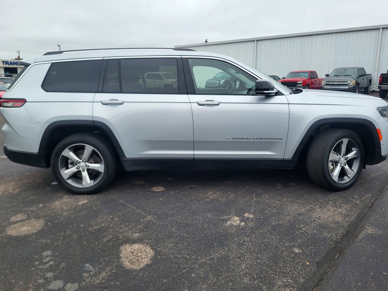 Used 2021 Jeep Grand Cherokee L Limited w/ Luxury Tech Group II image 22
