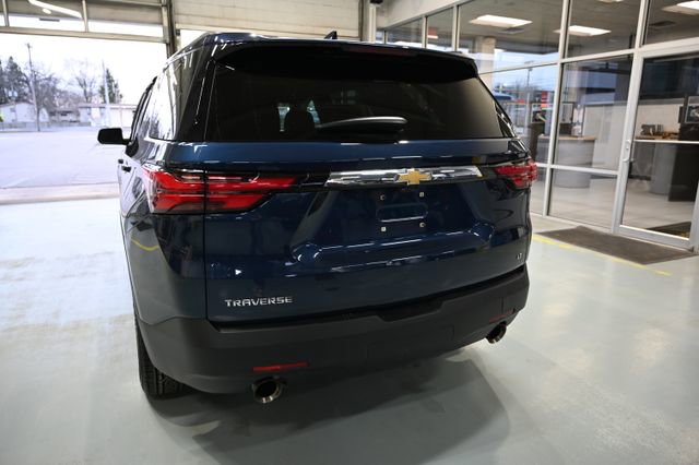 Used 2023 Chevrolet Traverse LT w/ LT Premium Package image 6