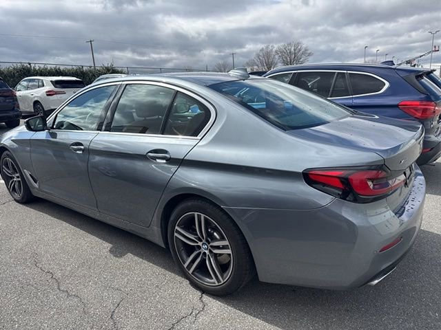 Used 2021 BMW 530i xDrive w/ Premium Package image 12