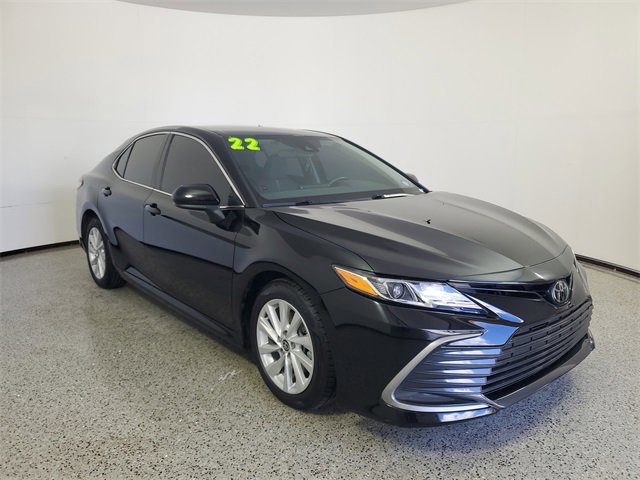 Used 2022 Toyota Camry LE image 29