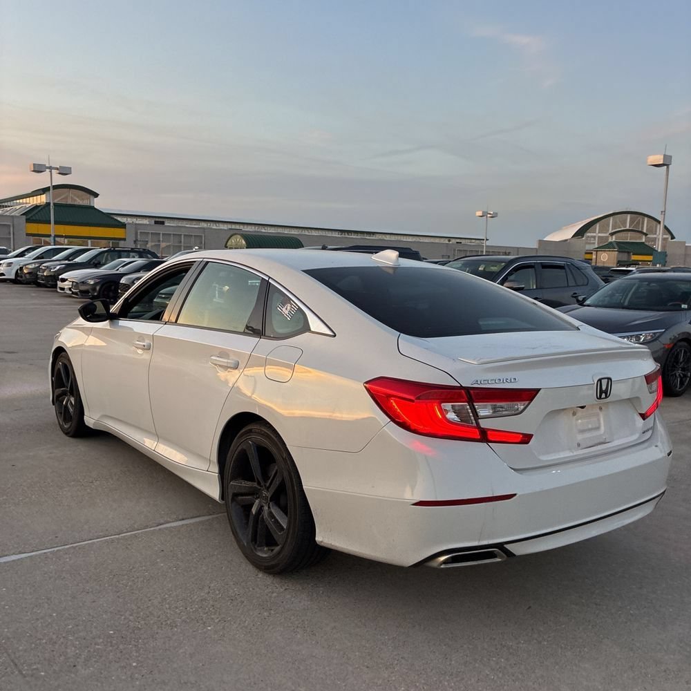 Used 2019 Honda Accord Sport image 4