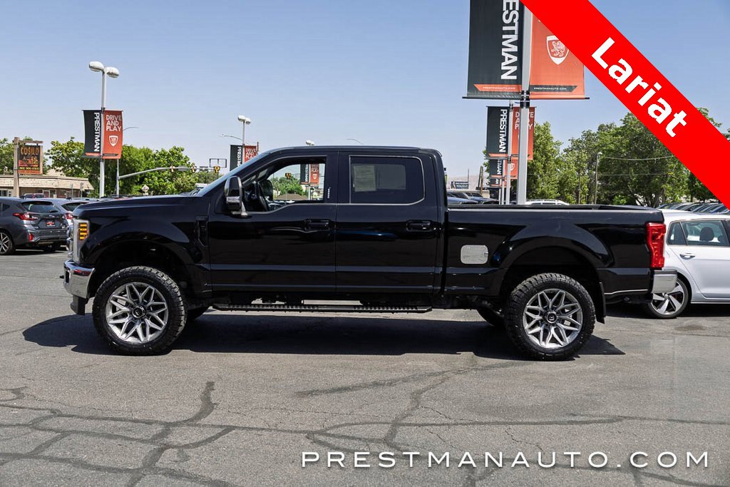 Used 2018 Ford F250 Lariat w/ Chrome Package image 17