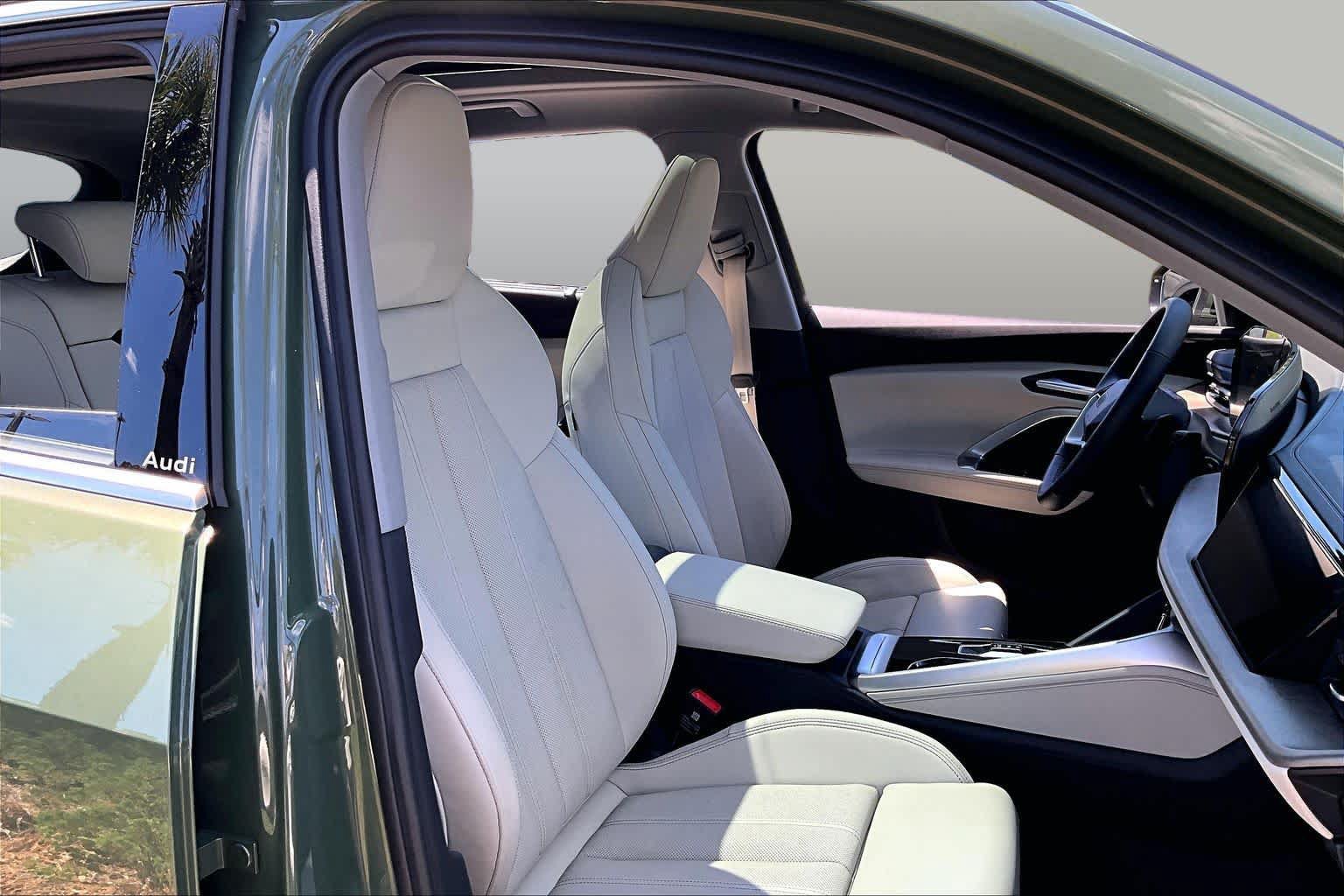 Used 2025 Audi Q5 Prestige AWD/4WD image 9