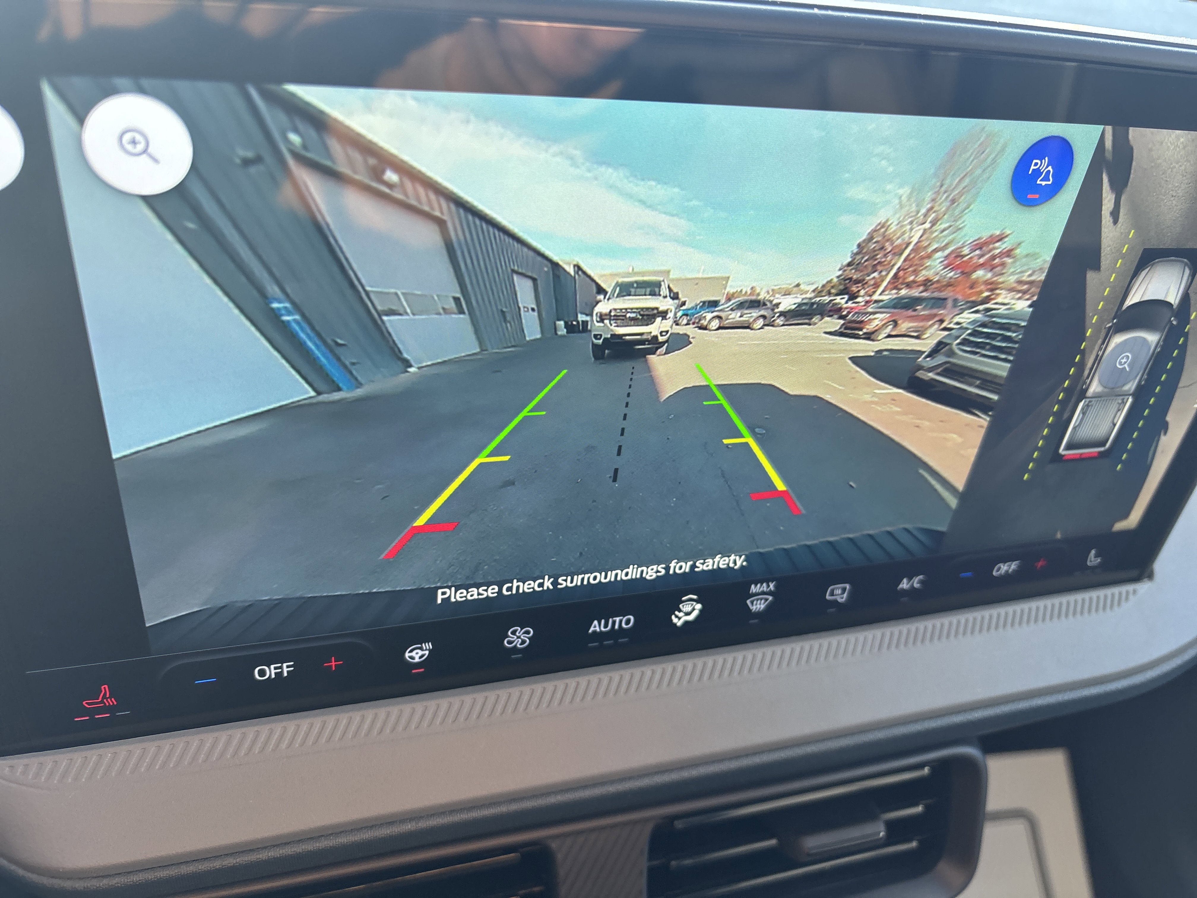 New 2025 Ford Maverick Lariat w/ Black Appearance Package image 27