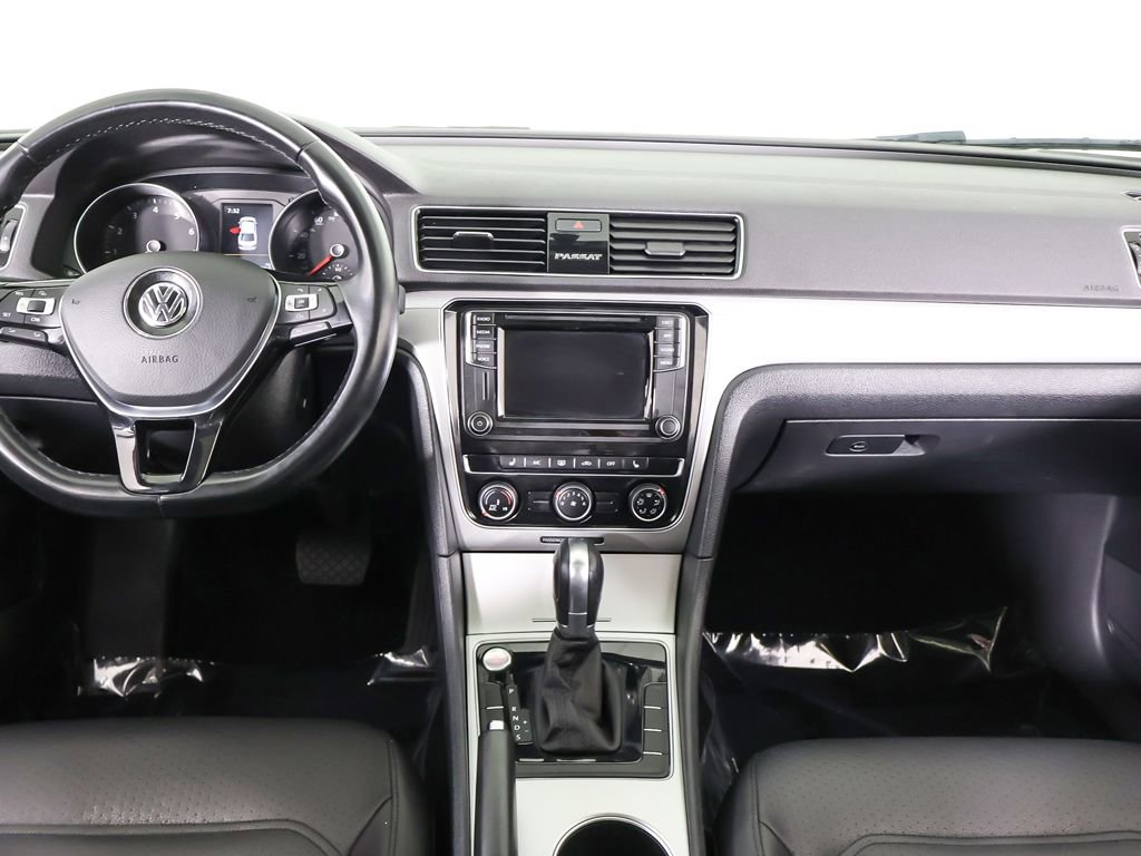Used 2019 Volkswagen Passat 2.0T Wolfsburg FWD image 36