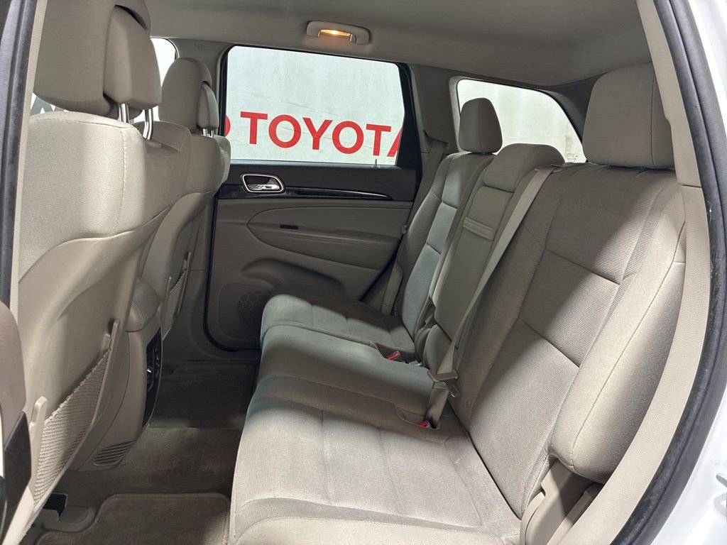 Used 2013 Jeep Grand Cherokee Laredo w/ Laredo E Group AWD/4WD image 20