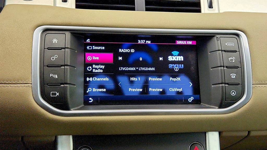 Used 2017 Land Rover Range Rover Evoque SE AWD/4WD image 18