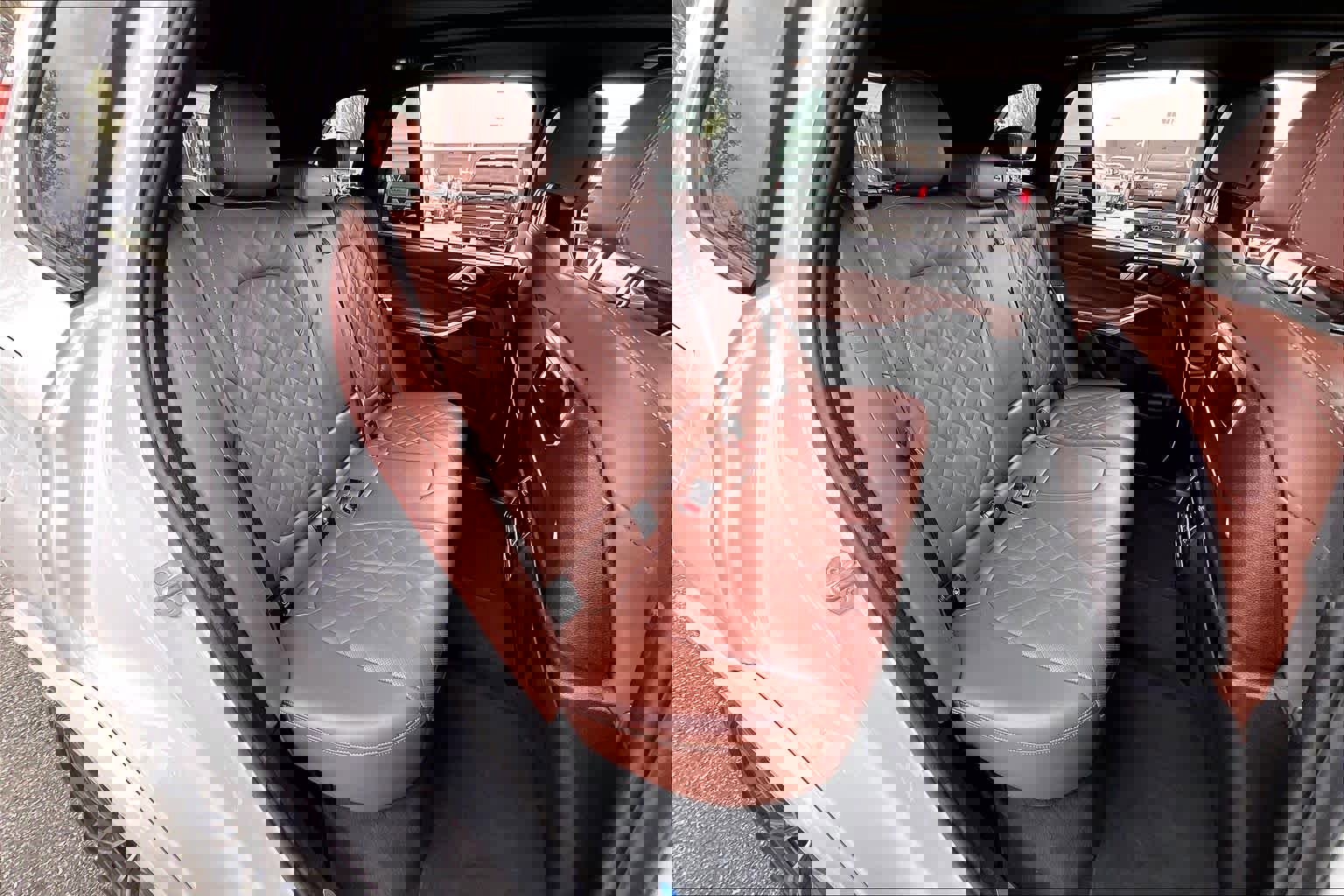 Used 2024 BMW X5 M60i w/ Executive Package image 21