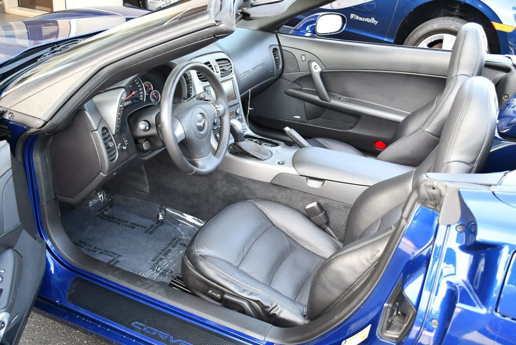 Used 2007 Chevrolet Corvette Convertible w/ Preferred Equipment Group RWD image 47