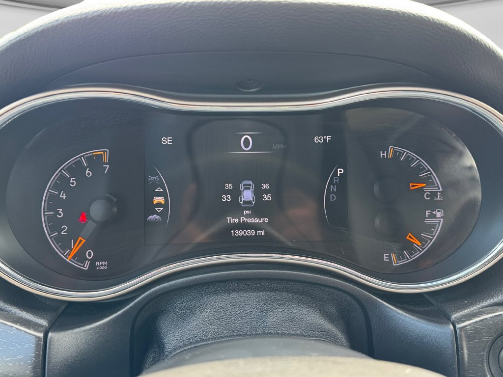 Used 2017 Jeep Grand Cherokee Limited AWD/4WD image 14