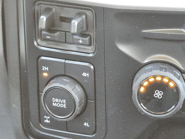 New 2026 Ford F250 XLT w/ FX4 Off-Road Package image 17