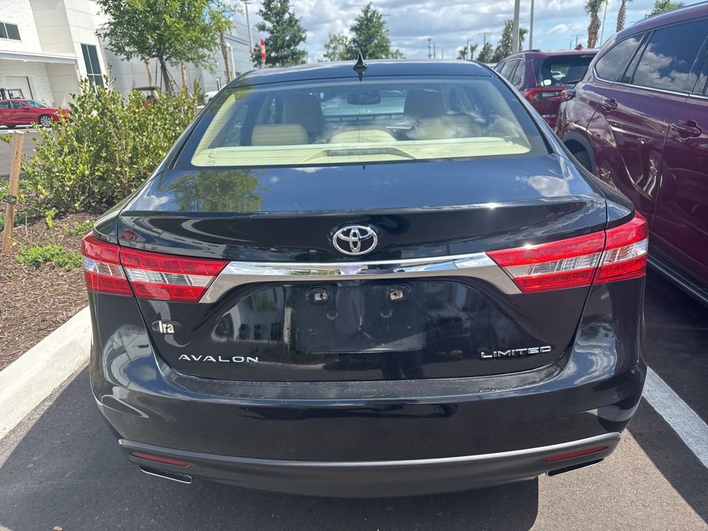 Used 2014 Toyota Avalon Limited w/ Technology Package FWD image 5