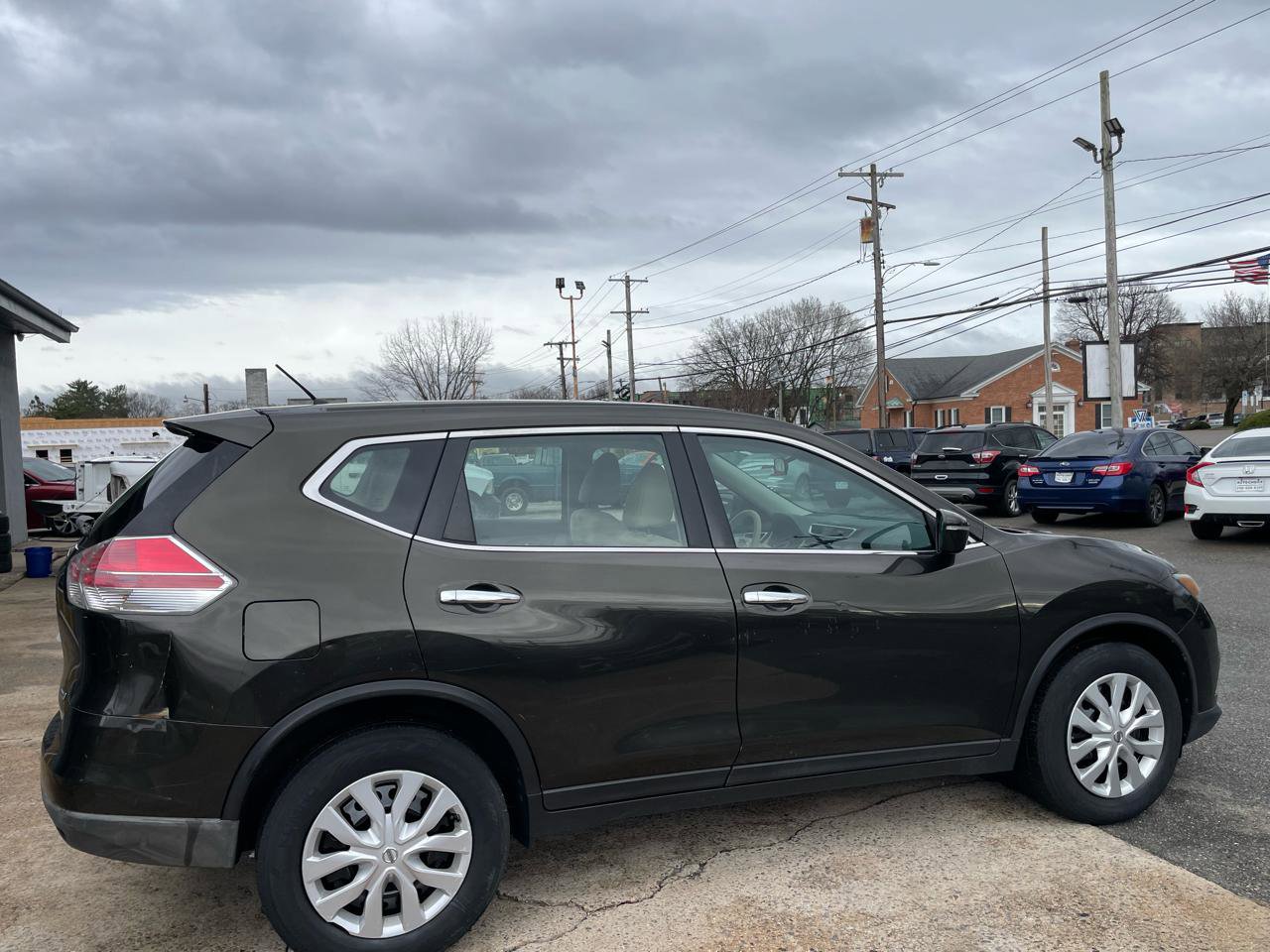 Used 2014 Nissan Rogue S FWD image 11