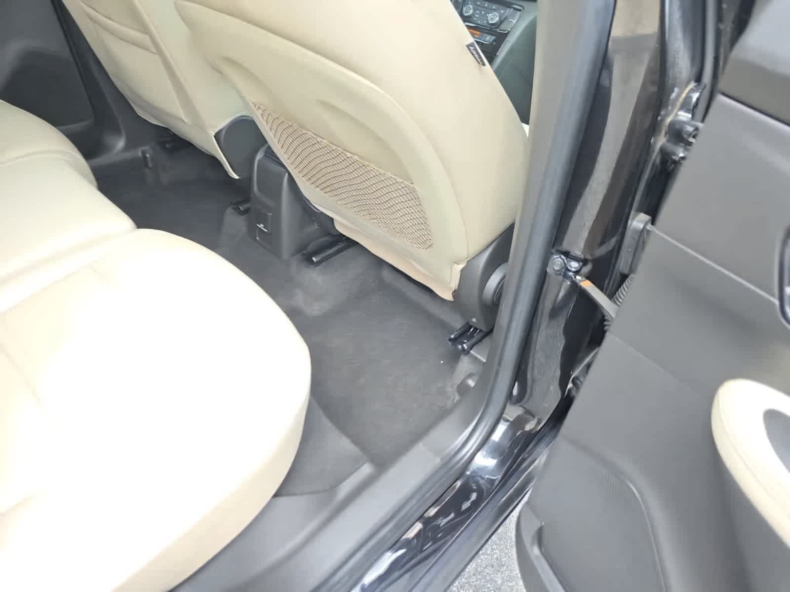 Used 2019 Buick Encore Essence w/ Safety Package II AWD/4WD image 29