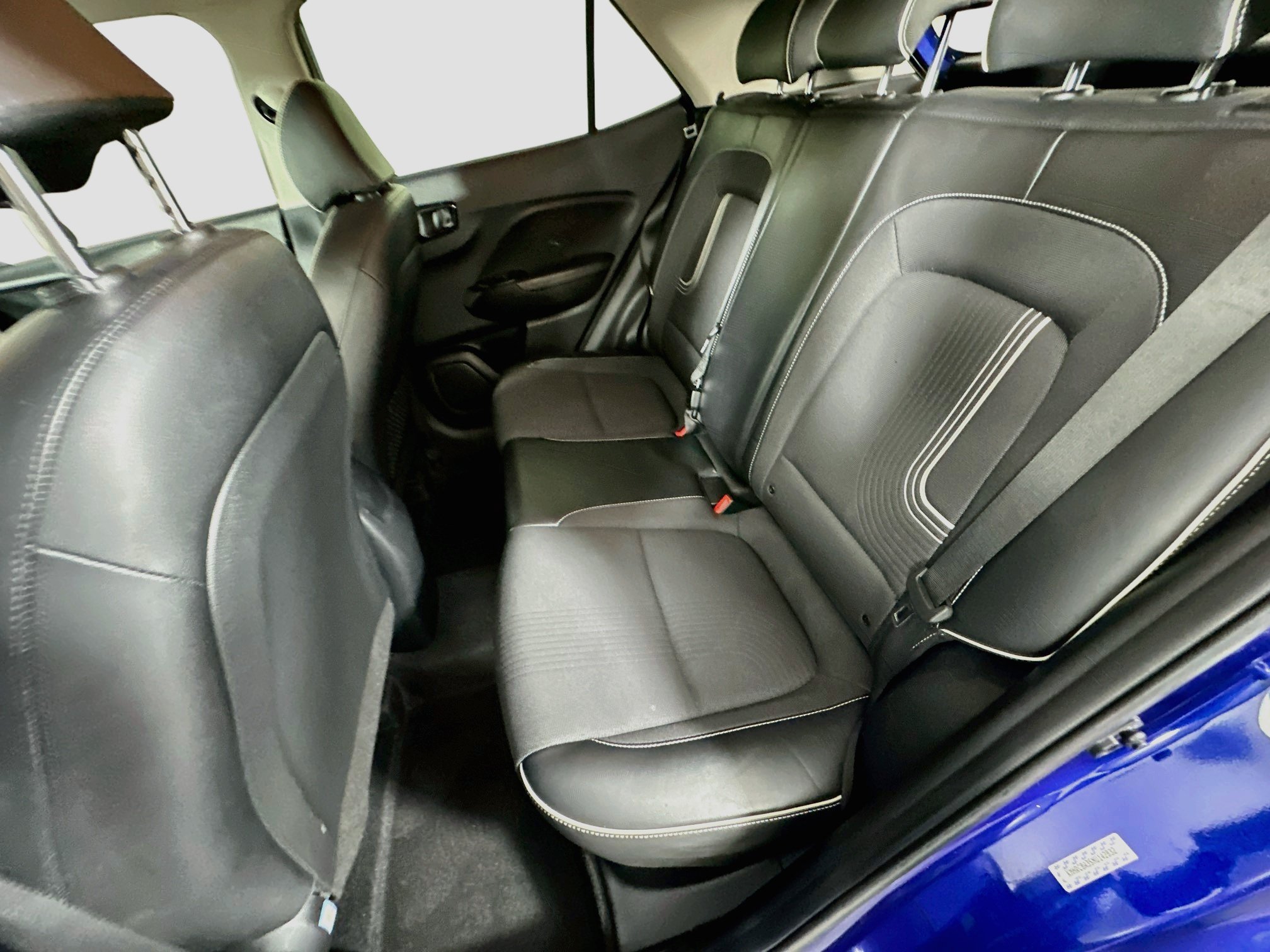 Used 2022 Hyundai Venue Limited FWD image 20